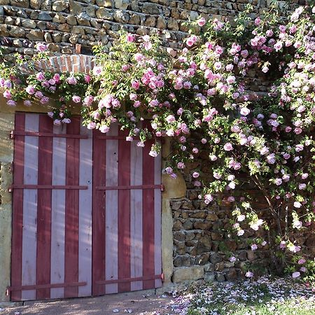 Chambres D'Hotes La Vie En Roses Iguerande Kültér fotó